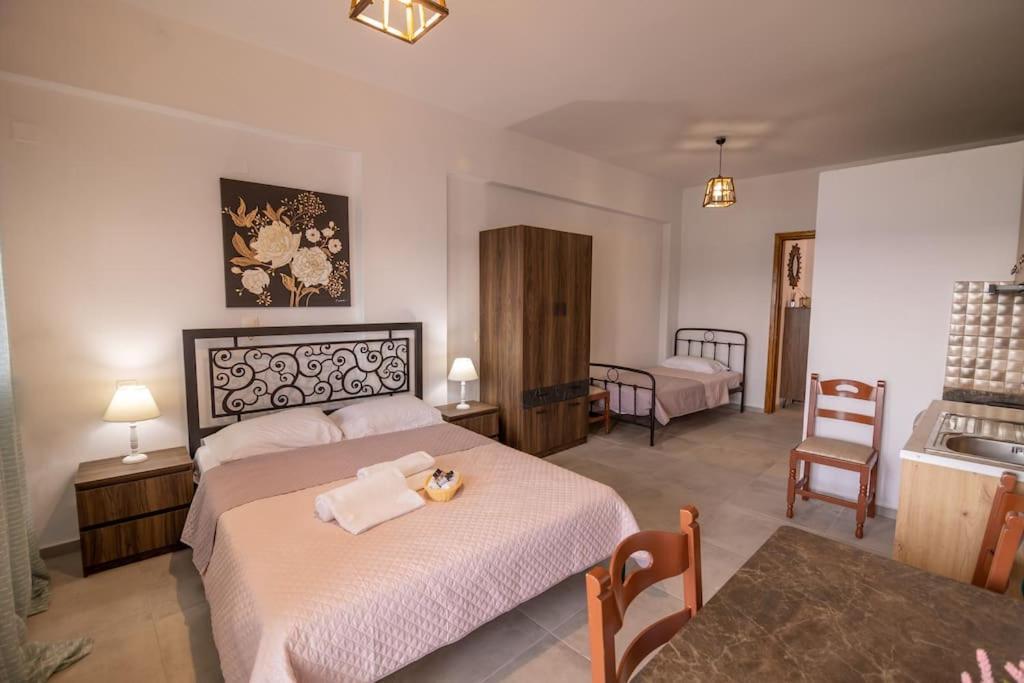 Ioannis Rooms Δωμάτια Με Θεα Στη Θαλασσα Paránimfoi Buitenkant foto